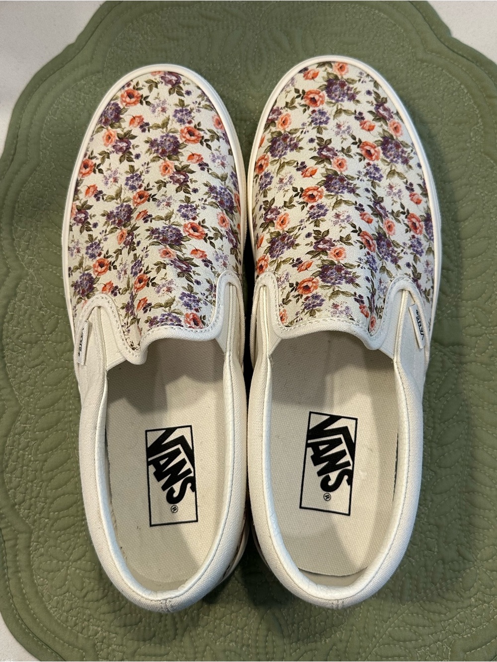 Vans Slip-On Sneakers With Floral Print - Picture 4 of 9